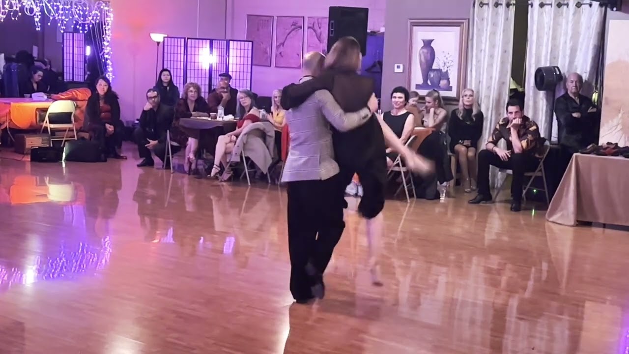 Video thumbnail for Lorena González Cattáneo and Gastón Camejo at Milonga Sonata 3/3