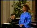 Dame Kiri Te Kanawa sings "Oh! Quand je dors"
