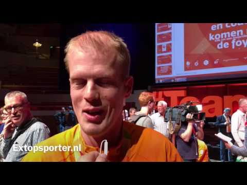 Gerben Last tijdens thuiskomst Paralympiërs: Dit was mijn laatste tafeltennisballetje op hoog niveau