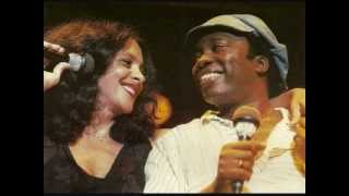 Gal Costa &amp; Milton Nascimento - Um Gosto de Sol / Solar