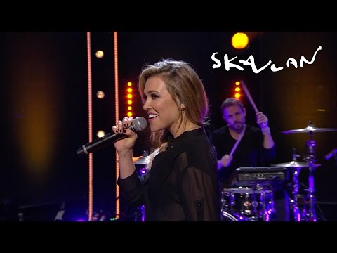 Rachel Platten "Fight Song" - Live on Skavlan | SVT/NRK/Skavlan