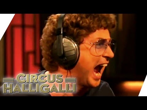 Unnecessarily complicated interview with Atze Schröder | Circus HalliGalli | ProSieben