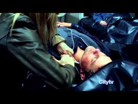 Fringe Episode 5.01 Scene - It's Always The Red Wire