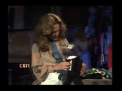 The Muppet Show - 209: Madeline Kahn - Backstage #4/“Wishing Song” (1977)