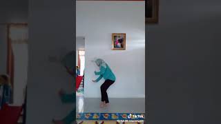 Download lagu Tiktok jaipong Bunda tri cintya mp3
