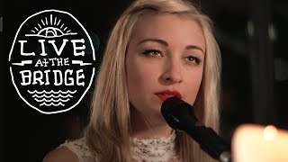 Kate Miller-Heidke ft. Ryan Keen - &#39;Share Your Air&#39; (Live at the Bridge)