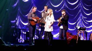 Alison Krauss &amp; Union Station - Whiskey Lullaby