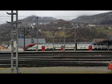 Abfahrt des IR13 nach Chur