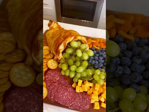 CORNUCOPIA BREAD BOWL! #thanksgivingdinner #thanksgivingideas #thanksgivingappetizer