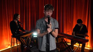 Download lagu Jamie Miller - Talking To The Moon (Live Performance) mp3