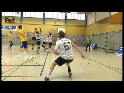 Rassiges Spiel in Dorf Mecklenburg - Stiere gewinnen Freundschaftsspiel gegen TSG Wismar