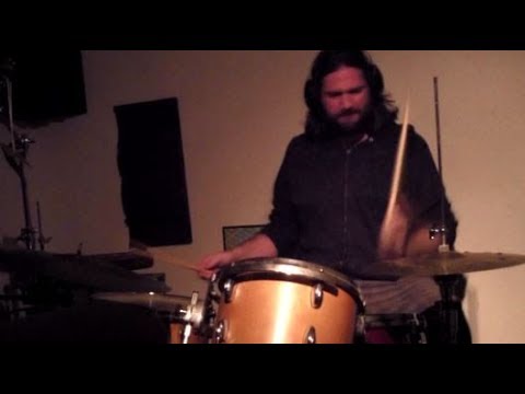 Wake 'N Break No. 1360 - Four On The Floor Groove With Dual Hi-Hats | Andrew McAuley (KindBeats)