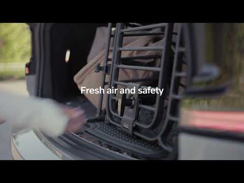 Volvo Accessories | Dog Gate