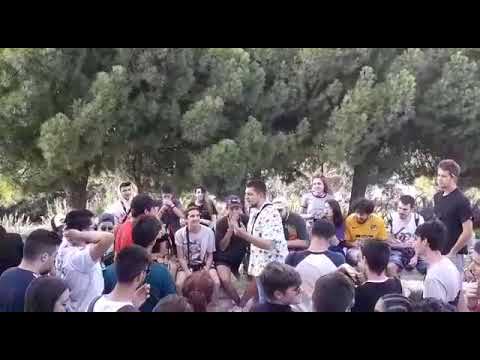 ?? Vs simio mc Fem Battle