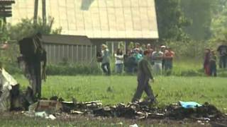 preview picture of video 'Katastrofa Iskry Żelechów 26.05.1998. Trainer aircraft Iskra crash in Poland in 1998'