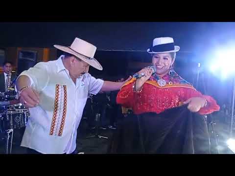 Gaby del Perú en concierto por le dia del padre ..rincocito Ayacuchano