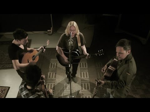 The Glory Hymn (feat. Derri Daugherty) Music Video by Simple Hymns