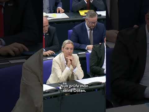 "HITLER-STIL"-REDE BEI AFD-JUGEND IN GIESSEN: Jetzt reagiert die Partei! #shorts