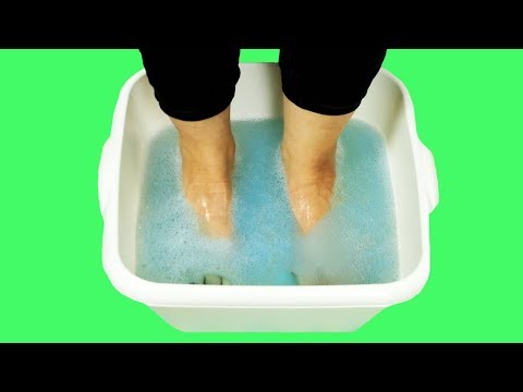 Die Behandlungen gribka der Nägel auf den Beinen in minske vom Laser Es ist der Nagel auf dem Daumen des Beines aus für gribka weggegangen