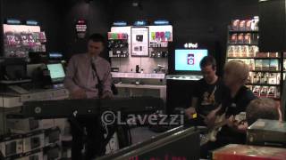 Frankmusik - Better Off As Two (Live at HMV Croydon) (High Definition)