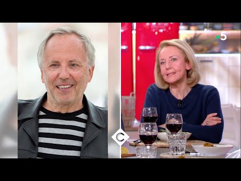 Dominique Bona féminise la langue française ! - C à Vous - 22/03/2019