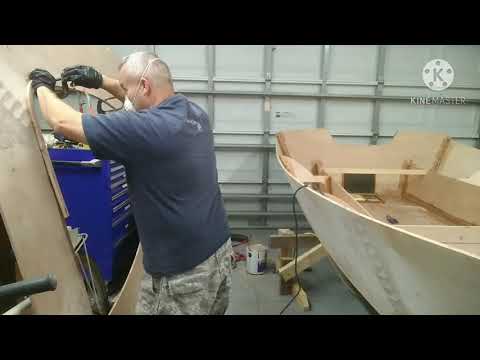 Skiff build #11 - seat stiffeners, required foam for bouyancy
