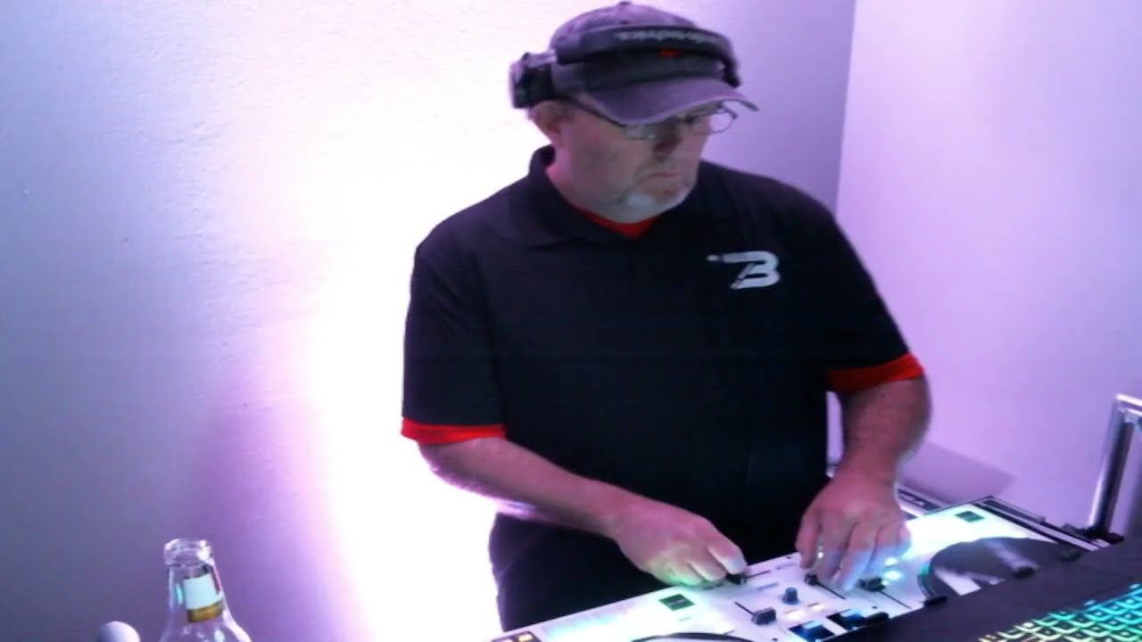 Promotional video thumbnail 1 for Dj Bizzy B
