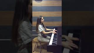 Royal Hunt - Epilogue (piano &amp; vocal cover)