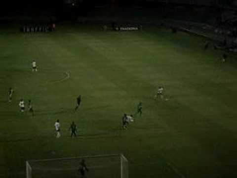 Gol Henrique Dias contra a Tuna Luso
