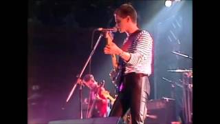 Radio Futura : La estatua del jardín botánico ( HQ )