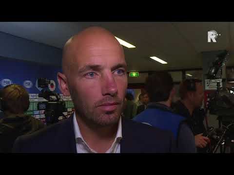 Mitchell van der Gaag zag zijn ploeg tegen Vitesse met 3-0 ten onder gaan