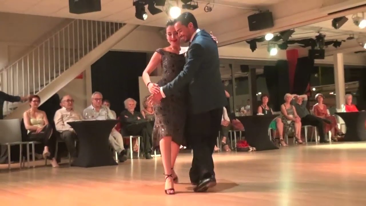 Video thumbnail for Belén Martinez & Niko Carambas: "Campo afuera" @ Life Izegem 2019