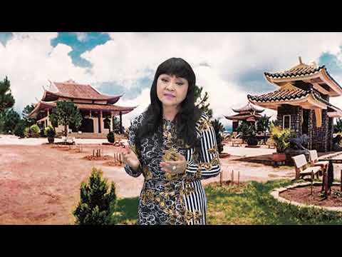 Thể hiện bởi Hương Lan