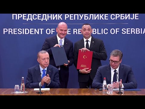 Top News - Serbia merr nga Turqia dronët “Bayraktar!/Erdogan i shet Vuçiç armët që i duan të gjithë