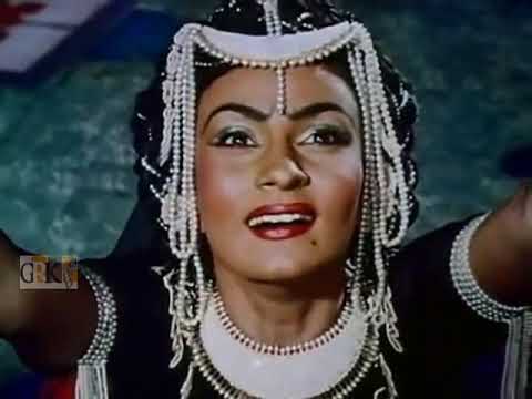 NIMMI, NADIRA n DILIP KUMAR - CLIP OF FILM AAN - 1952