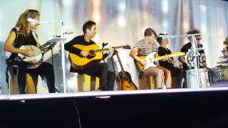 Dixie Chicks White Trash Wedding in Dublin May 4, 2016