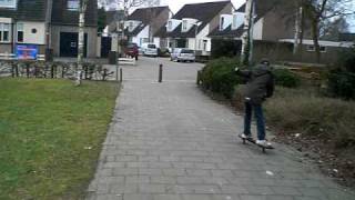 preview picture of video 'Waveboard Nieuwkuijk Bas'
