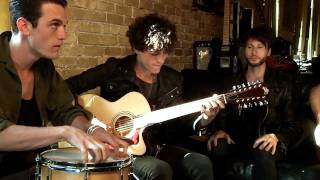 Guild Lounge: Electric Touch Performs "Dominos"