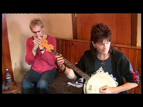 download lagu mp3 mp4 Dusty Banjos, download lagu Dusty Banjos gratis, unduh video klip Dusty Banjos