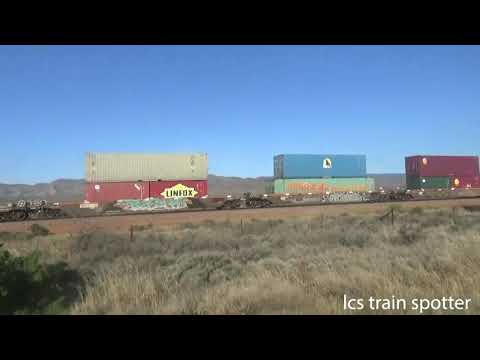 pacific national freight train (NR27)(NR121)