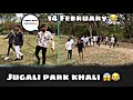 14 February valentine day par bhai log ne jugli park khali karwaya😱/Couple bhag rahe hai 😂😂/