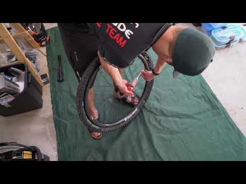 Team CENTURION VAUDE Tech Time: Tubeless assembly