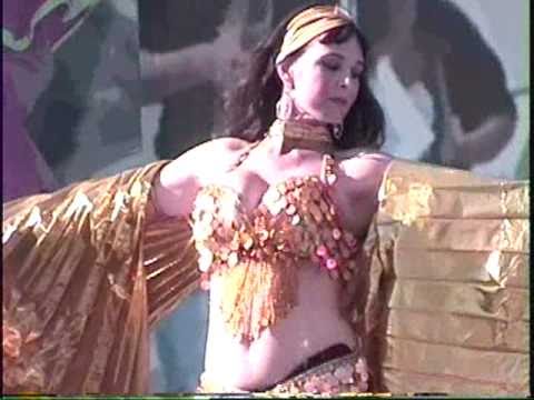 Oriental belly dance, The golden wings of Isis