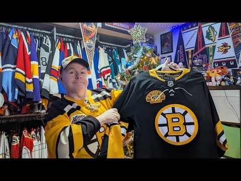Unboxing a Bruins Centennial From Fanatics