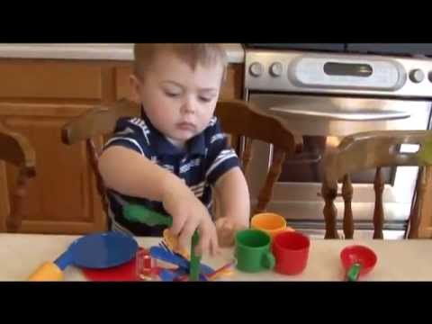 Slide 5 - Pretend and Play Kitchen, 71 Pieces (video)