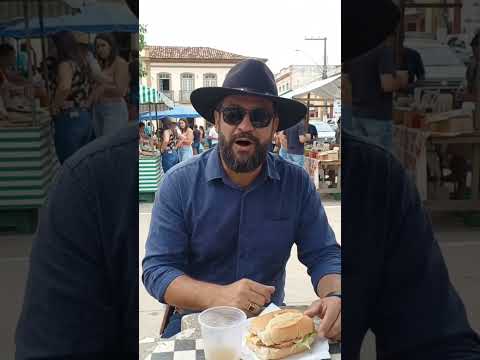 Crucilândia MG: Feira livre celebra produtos frescos e cultura regional.