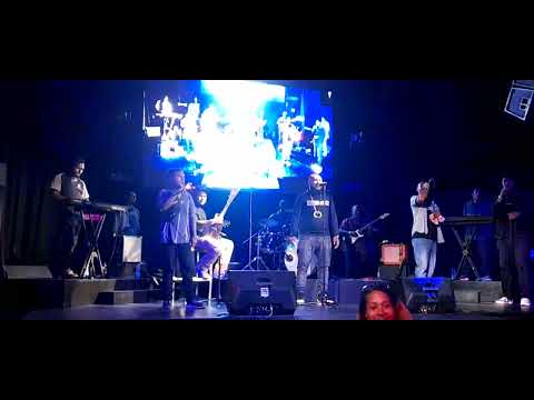 Tihanna live @Hiri Ao'namo Night Cosmopolitan