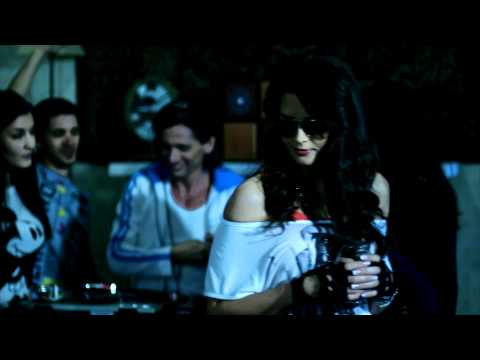 DJ BigIce & Outffit - Vejo Bonito (English Radio Edit) [OFFICIAL MUSIC VIDEO] HD