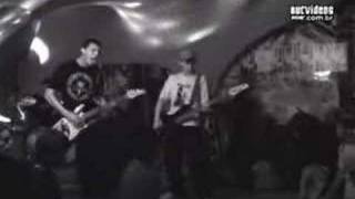 entre rejas the good father born against cover um novo dia