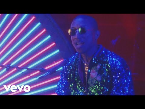 Feels (Video 2) ft. Pharrell Williams, Katy Perry, Big Sean